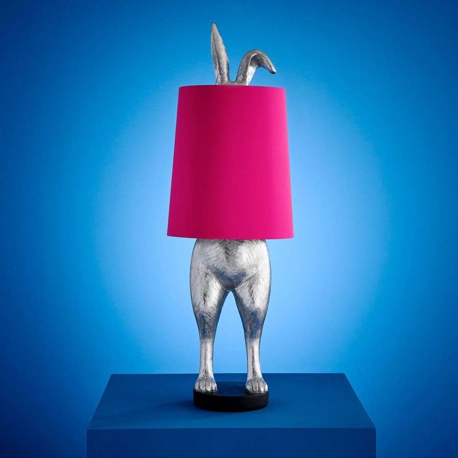 Tierleuchten Werns | Tischleuchte Hase Hiding Bunny®, Silber-Magenta, Polyresin, 24X24X74 Cm